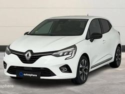 Blanc Utilisé 2022 Renault Clio V Evolution Berline | 15 990 € (Prix juste)