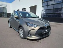 Utilisé 2023 Toyota Yaris Hybrid Business Edition Berline | 19 372 € (Prix juste)