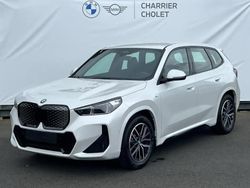 Blanc Utilisé 2024 BMW iX1 M Sport SUV | 45 900 € (Prix juste)