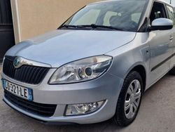 Gris Occasion 2011 Skoda Fabia Citadine | 4 950 €