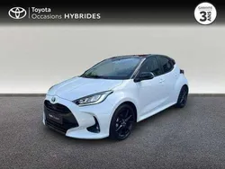 Utilisé 2022 Toyota Yaris Hybrid Berline | 21 890 € (Prix assez cher)