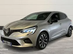 Utilisé 2023 Renault Clio V Techno Berline | 15 999 € (Prix juste)
