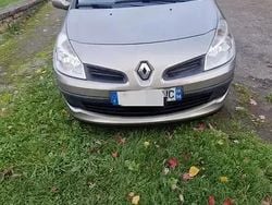 Utilisé 2009 Renault Clio II Berline | 4 500 € (Prix juste)