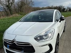 Blanc Utilisé 2014 DS Automobiles DS5 Sport Chic Citadine | 11 900 €