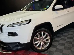 Utilisé 2015 Jeep Cherokee Limited SUV | 14 999 € (Prix cher)