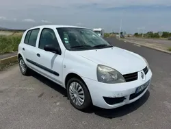 Blanc Utilisé 2008 Renault Clio II Authentique Berline | 2 990 € (Prix juste)