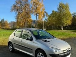 Gris Utilisé 2006 Peugeot 206 Berline | 899 € (Super prix)