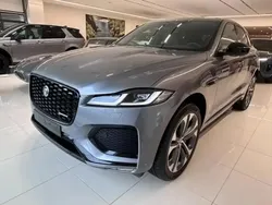 Gris Nouvelle 2024 Jaguar F-Pace R-Dynamic SUV | 99 000 €