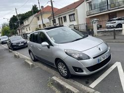 Gris Utilisé 2009 Renault Grand Scénic III Dynamique Monospace | 4 950 € (Prix juste)
