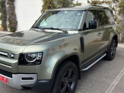 Vert Occasion 2023 Land Rover Defender SE SUV | 69 990 € (Prix assez cher)