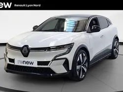 Blanc Utilisé 2022 Renault Mégane Techno Berline | 25 990 € (Prix juste)