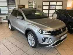 Gris Nouvelle 2025 VW T-Roc Life SUV | 38 504 € (Super prix)