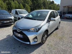 Gris Utilisé 2015 Toyota Yaris Citadine | 8 490 €