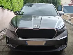Gris Utilisé 2022 Skoda Enyaq iV SportLine SUV | 28 500 € (Prix juste)