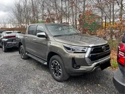 Gris Utilisé 2022 Toyota HiLux Lounge Pick-up | 52 990 €