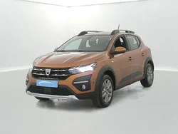 Orange Utilisé 2022 Dacia Sandero Comfort Citadine | 13 990 € (Prix juste)