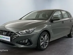 Noir Utilisé 2023 Hyundai i30 Trend Berline | 20 999 € (Prix juste)