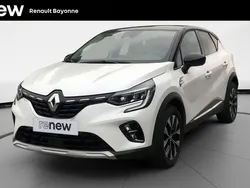 Blanc Utilisé 2024 Renault Captur Techno SUV | 20 690 € (Prix juste)