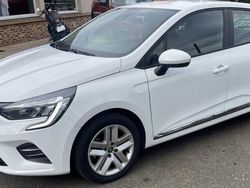 Utilisé 2022 Renault Clio V Business Citadine | 13 490 € (Prix juste)