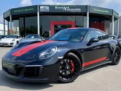 Porsche 911 Carrera 4 GTS