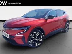 Rouge Utilisé 2024 Renault Mégane Iconic Berline | 29 490 € (Bon prix)