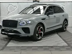 Gris Utilisé 2023 Bentley Bentayga SUV | 300 000 €