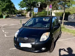 Noir Utilisé 2009 Toyota Yaris Edition Berline | 1 900 €