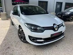 Blanc Utilisé 2015 Renault Mégane III Bose Edition Berline | 8 990 € (Prix juste)