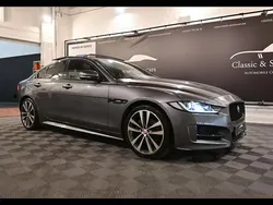 Gris Utilisé 2018 Jaguar XE R-Sport Berline | 12 950 €