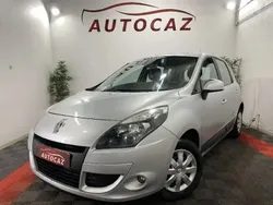 Gris Utilisé 2010 Renault Scénic III Expression Monospace | 5 990 € (Prix cher)