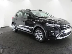 Noir Utilisé 2022 Dacia Sandero Comfort Citadine | 14 799 € (Prix juste)