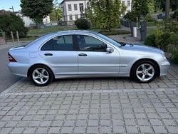 Utilisé 2005 Mercedes C220 Classic Berline | 3 990 €