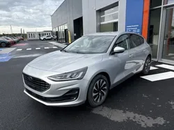 Gris Utilisé 2024 Ford Focus Business Edition | 23 999 € (Prix juste)