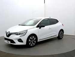 Blanc Utilisé 2023 Renault Clio V Evolution Citadine | 13 490 € (Bon prix)