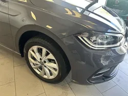 Gris Utilisé 2024 VW Polo Style | 21 990 € (Prix juste)