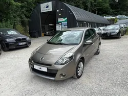 Beige Utilisé 2009 Renault Clio III Dynamique Citadine | 6 000 € (Prix juste)