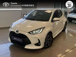 Utilisé 2022 Toyota Yaris Hybrid Design Berline | 19 990 € (Prix juste)