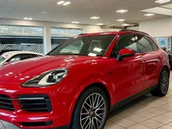 Utilisé 2020 Porsche Cayenne SUV | 78 900 € (Bon prix)
