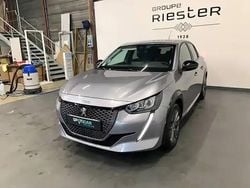 Gris Utilisé 2023 Peugeot e-208 Style Citadine | 18 980 € (Prix juste)