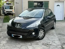 Utilisé 2009 Peugeot 207 Premium Berline | 4 400 € (Prix juste)