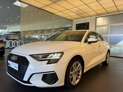 Blanc ibis Utilisé 2023 Audi A3 Design | 23 990 € (Bon prix)