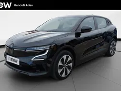 Noir Utilisé 2023 Renault Mégane Evolution Berline | 24 990 € (Prix juste)