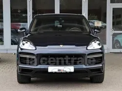 Bleu Utilisé 2019 Porsche Cayenne Turbo SUV | 77 900 € (Prix juste)