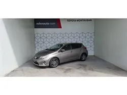 Utilisé 2015 Toyota Auris Hybrid Berline | 13 850 € (Prix juste)