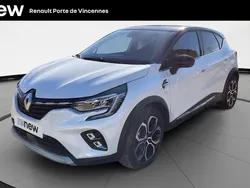 Blanc qnc+ noir gne Utilisé 2023 Renault Captur Techno SUV | 18 990 € (Prix juste)