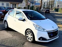 Noir Occasion 2018 Peugeot 208 Premium Citadine | 5 490 €