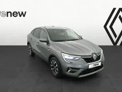 Gris Utilisé 2023 Renault Arkana Evolution SUV | 18 850 €