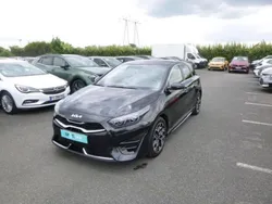 Noir Utilisé 2023 Kia Ceed GT GT-Line | 23 490 € (Prix juste)