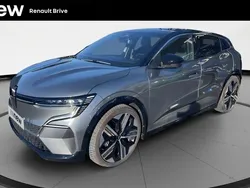 Gris Utilisé 2022 Renault Mégane Iconic Berline | 27 490 € (Prix juste)