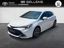 Blanc Utilisé 2023 Toyota Corolla Design | 25 880 € (Prix juste)